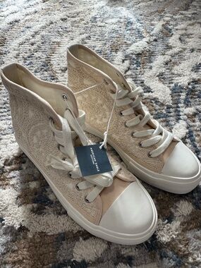 American Eagle Outfitters Beige/Cream Embroidered High-Top Sneakers